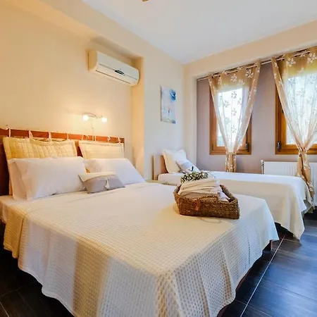 Palmera Pool Villa *