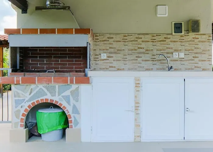 Palmera Pool Villa *