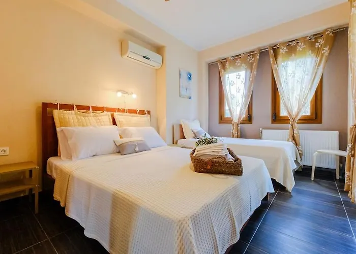 Palmera Pool Villa *