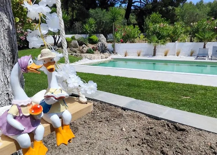 Villa Palmera Pool Hanioti